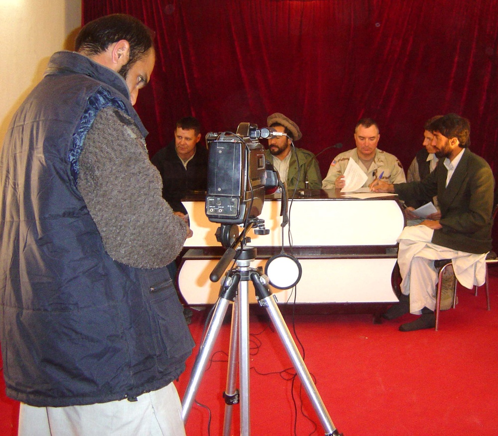 Coalition, Afghan Officials Broadcast Updates on Reconstruction, Security Efforts in Ghazni