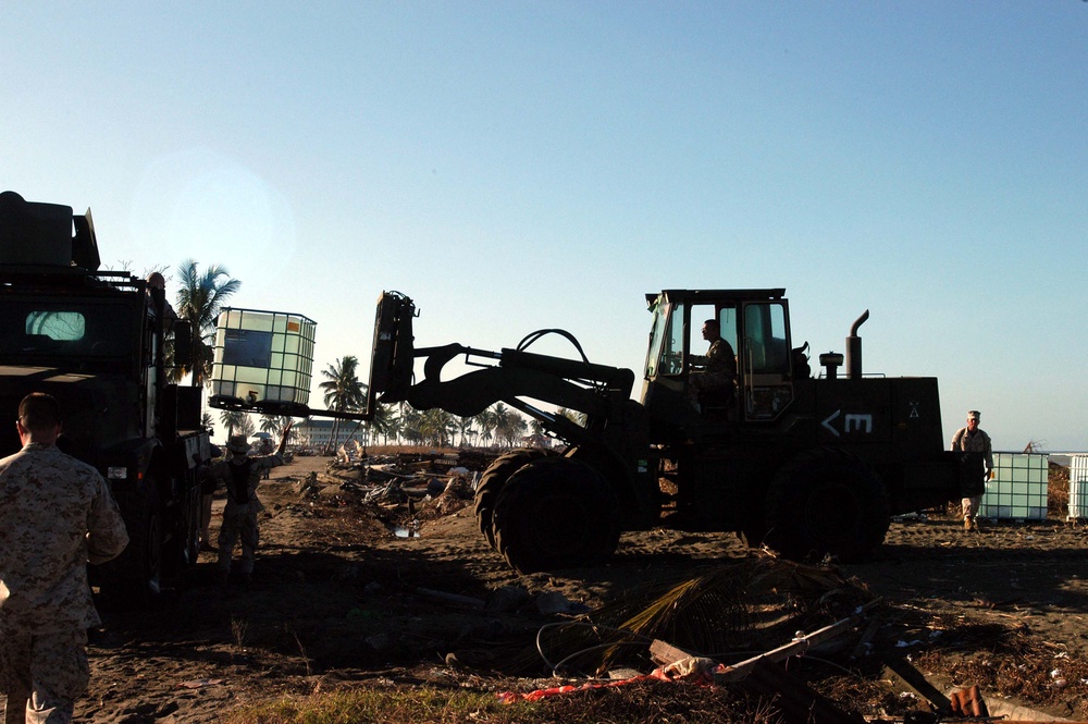 Marines Deliver Water to Meulaboh, Indonesia After Tsunami