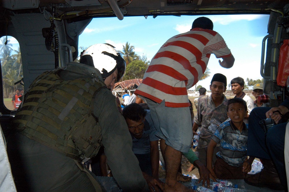 Navy Delivers Water to Earthquake and Tsunami Victims in Sumatra