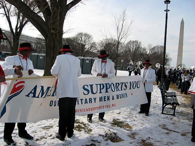 Georgia High School Band Marches in Inaugural Parade, Unfurls &quot;America Supports You&quot; Banner