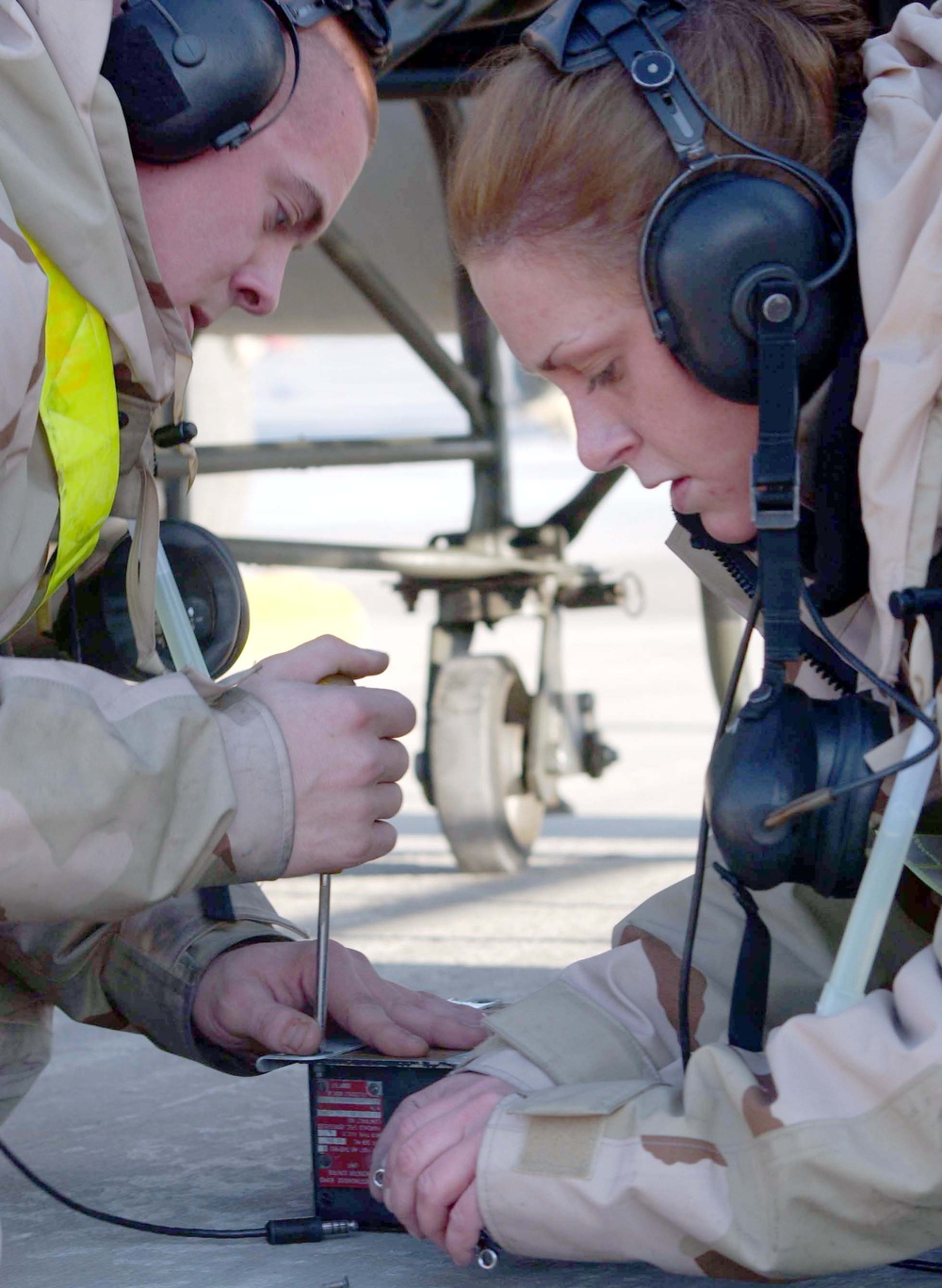 Airmen Repair A-10 Thunderbolt Jet for Launch