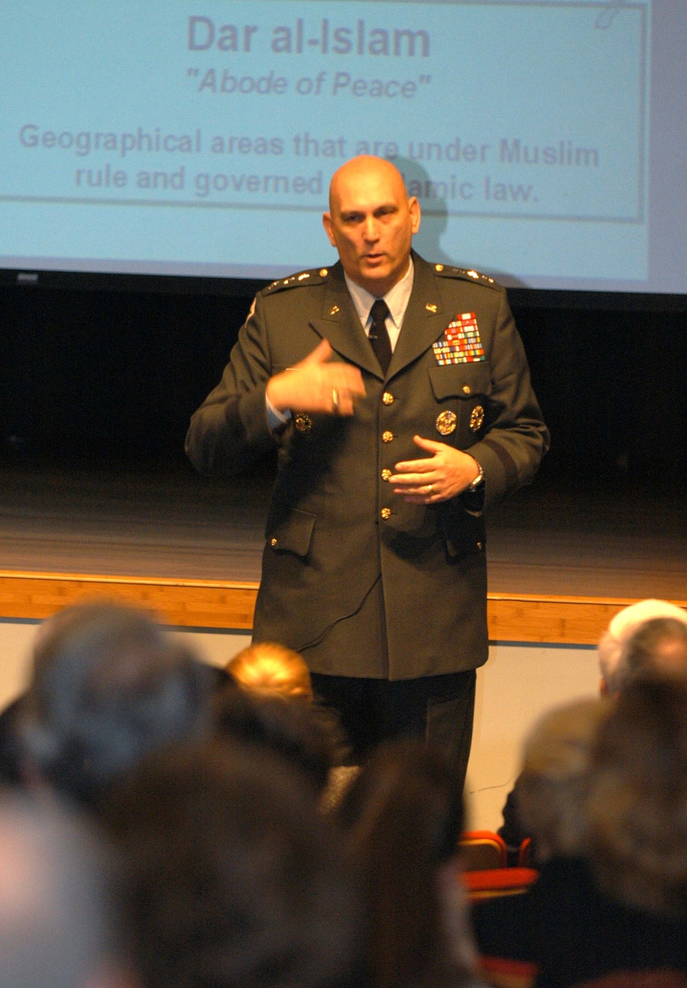 Army Lt. Gen. Odierno Addresses America Supports You Grassroots Representatives at Pentagon