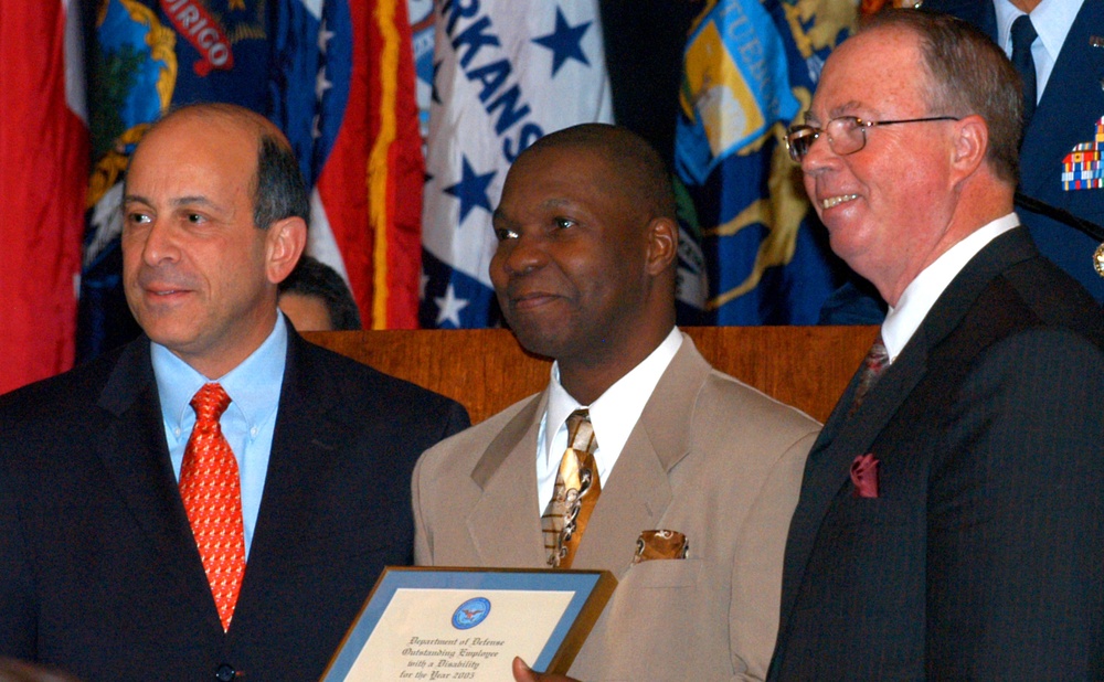 DoD Honors Outstanding Employees with Disabilities