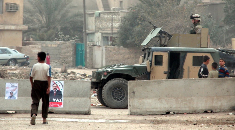 U.S. Troops Guard Iraqi Police Station Ahead of Elections