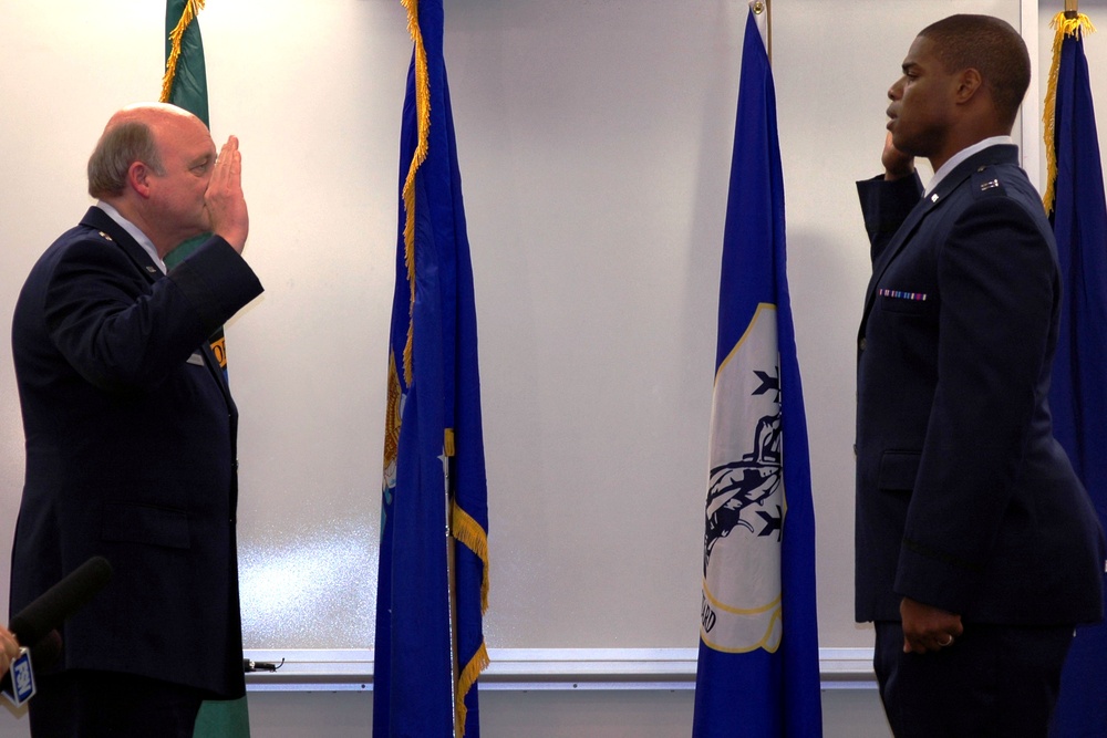 Air National Guard Welcomes NFL Player