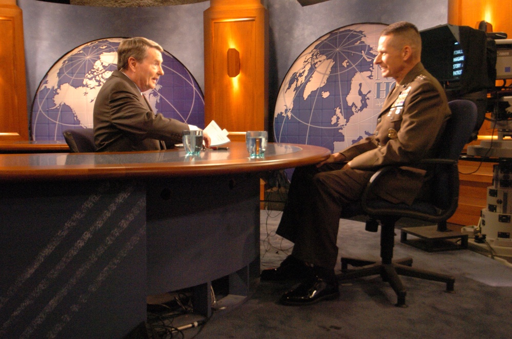 Pace Discusses Iraq Operations, Historic Marine Chairmanship