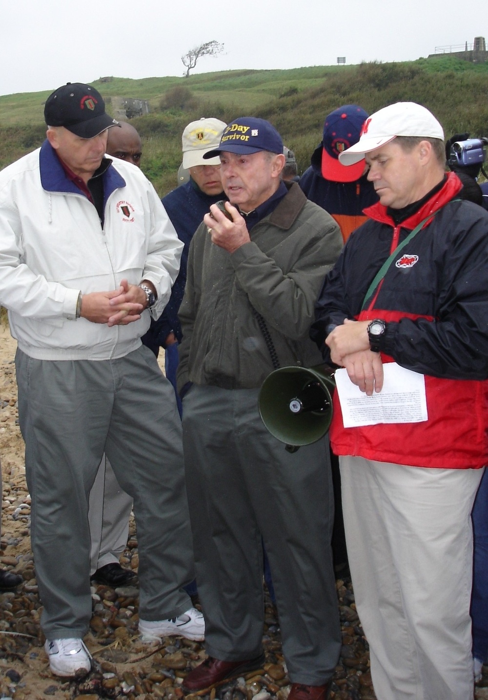 D-Day Survivor Shares Experiences with 1st Infantry Division Leaders at Omaha Beach