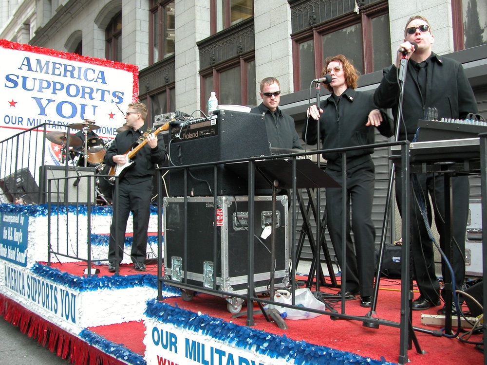 Navy Band Warms Up for NYC Veterans Day Parade