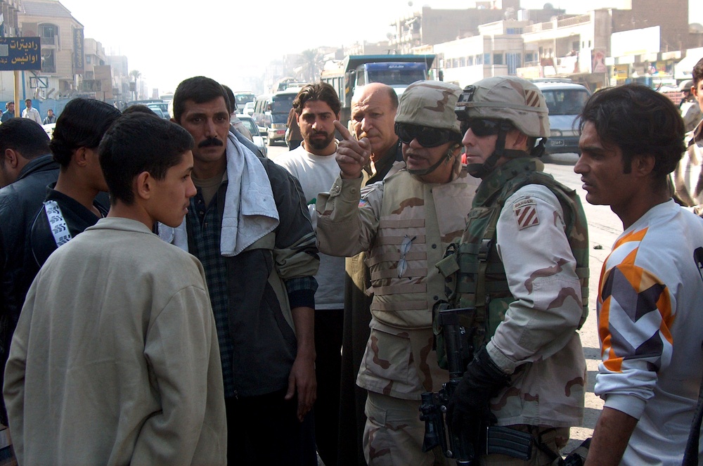 Army Commander Surveys Damage at Car Bomb Site in Baghdad