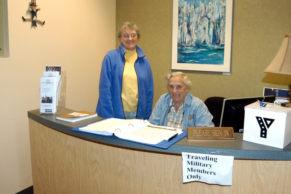 Longtime Volunteers Serve Those Who Serve at Anchorage Airport Lounge