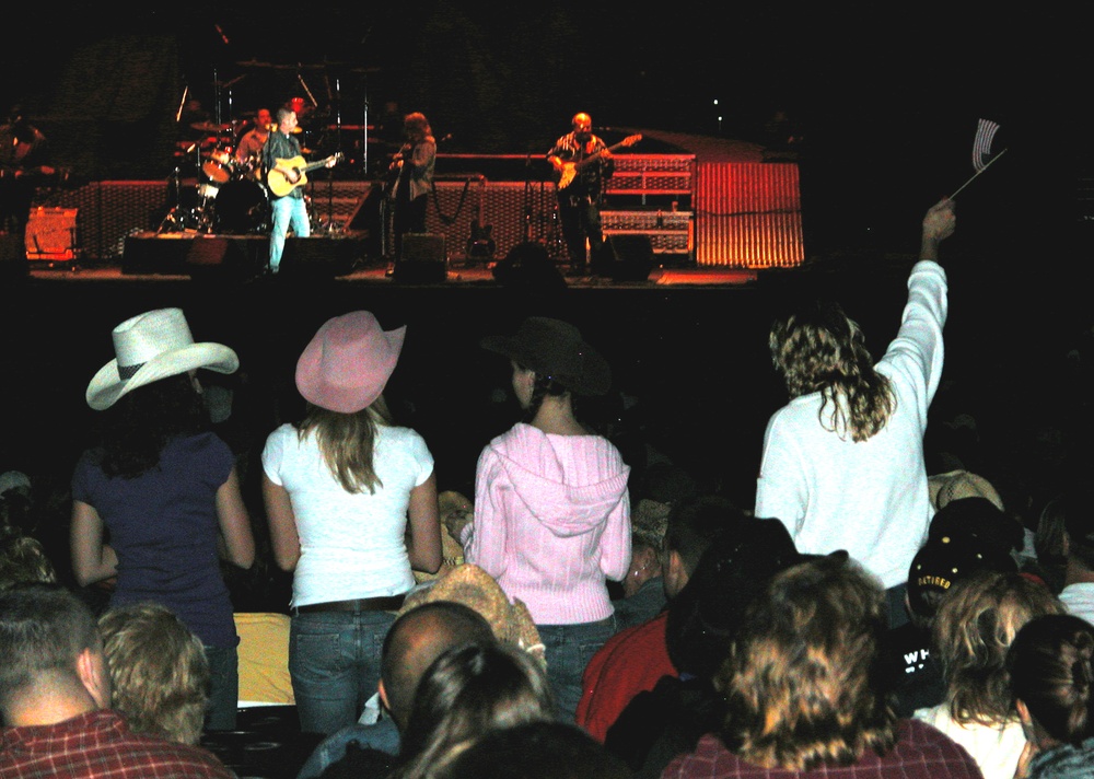Veteran Luke Stricklin Performs at Tribute to the Troops