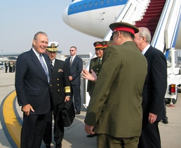 Rumsfeld Arrives in Beijing for Talks with Chinese Officials