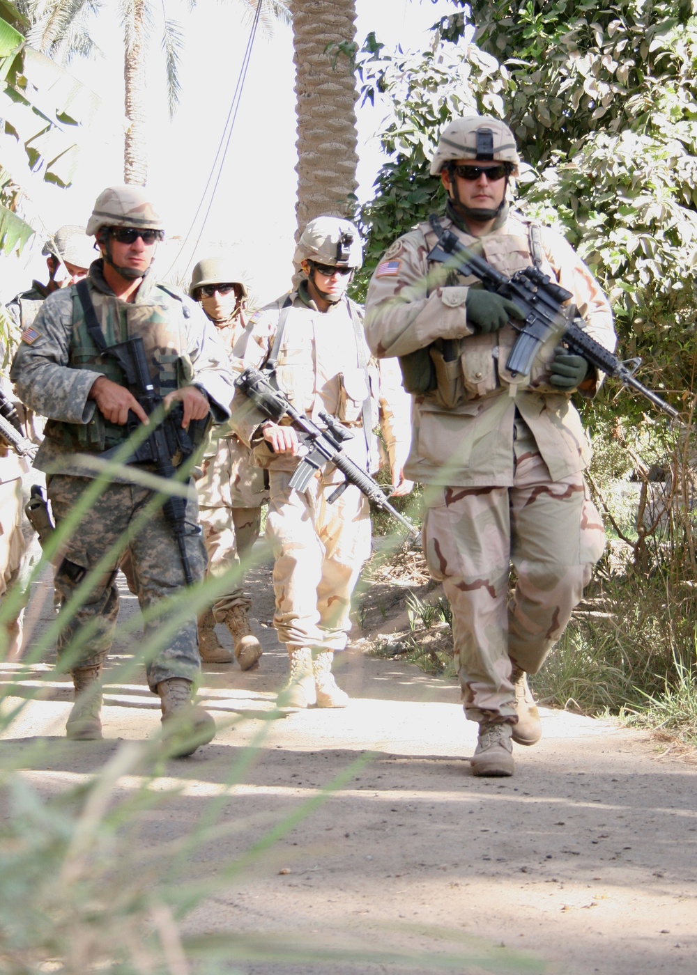 Civil Affairs Team Captures Bomb Makers in Taji, Iraq