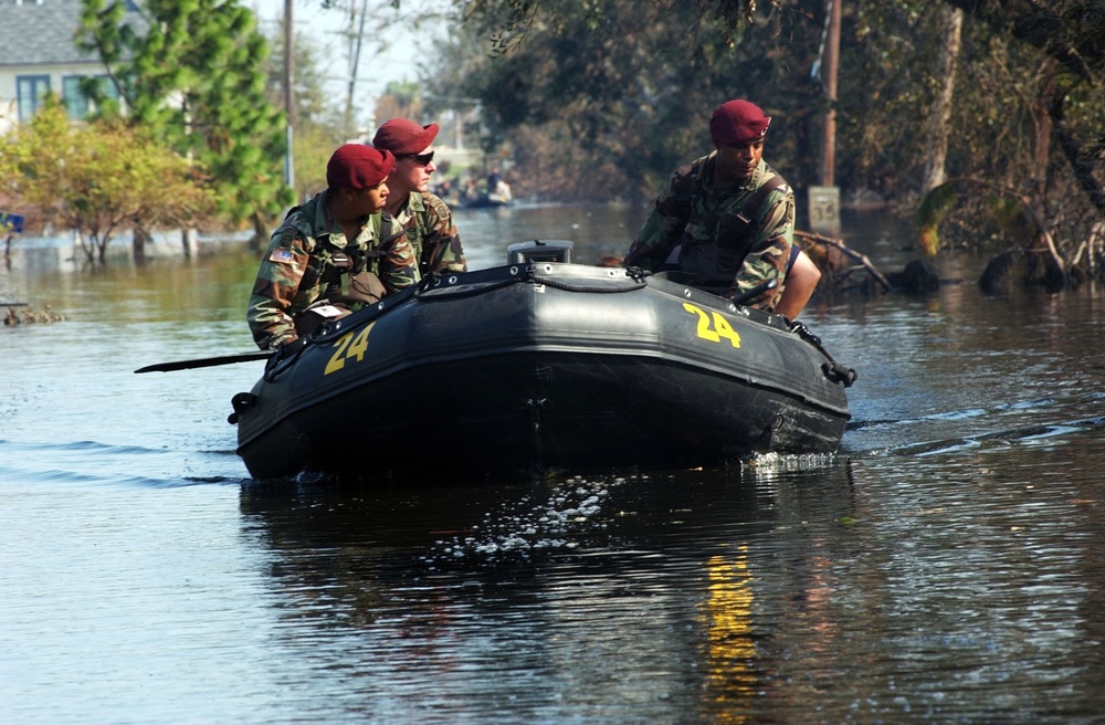 82nd Airborne Paratroopers Conduct Search-and-Rescue Operation in Louisiana