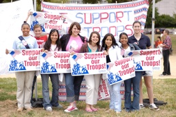 Students Rally in D.C. to Support Troops Overseas