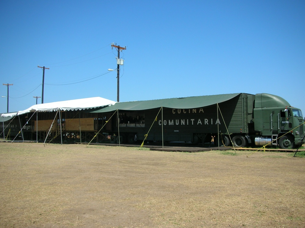 Mexican Army's Mobile Kitchen Serves 170,000 Meals in 20 Days