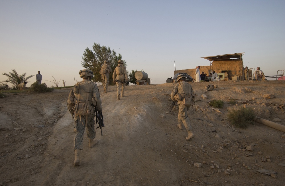 Soldiers Search Iraqi Home for Weapons Near Rawah