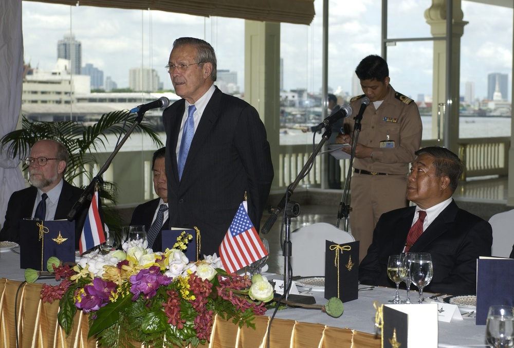 Rumsfeld Emphasizes U.S.-Thai Ties During Bangkok Visit