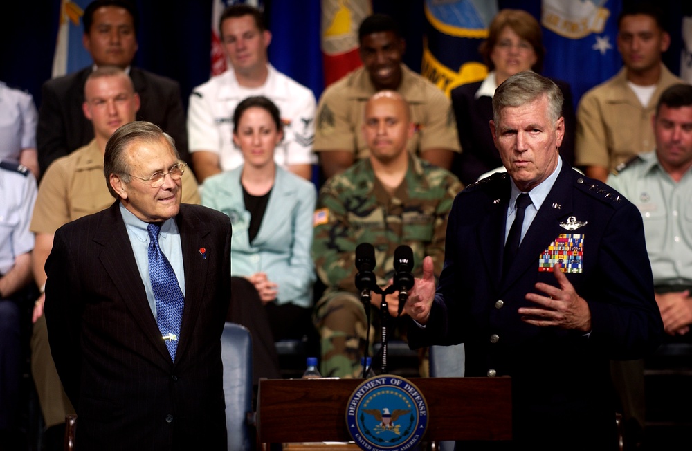 Image 10: Rumsfeld, Myers Field Questions at Pentagon Town Hall