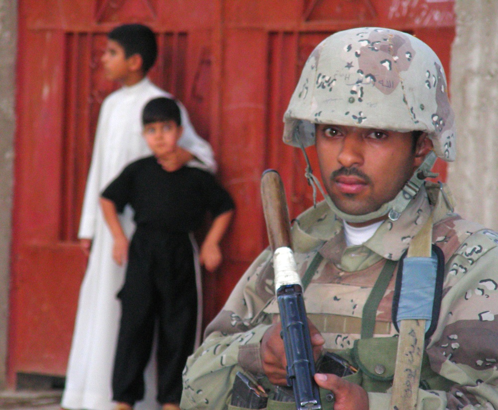 Iraqi Soldiers Lead Census Patrols in Hit