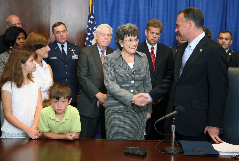 Virginia Governor Signs Bills to Support Military Families