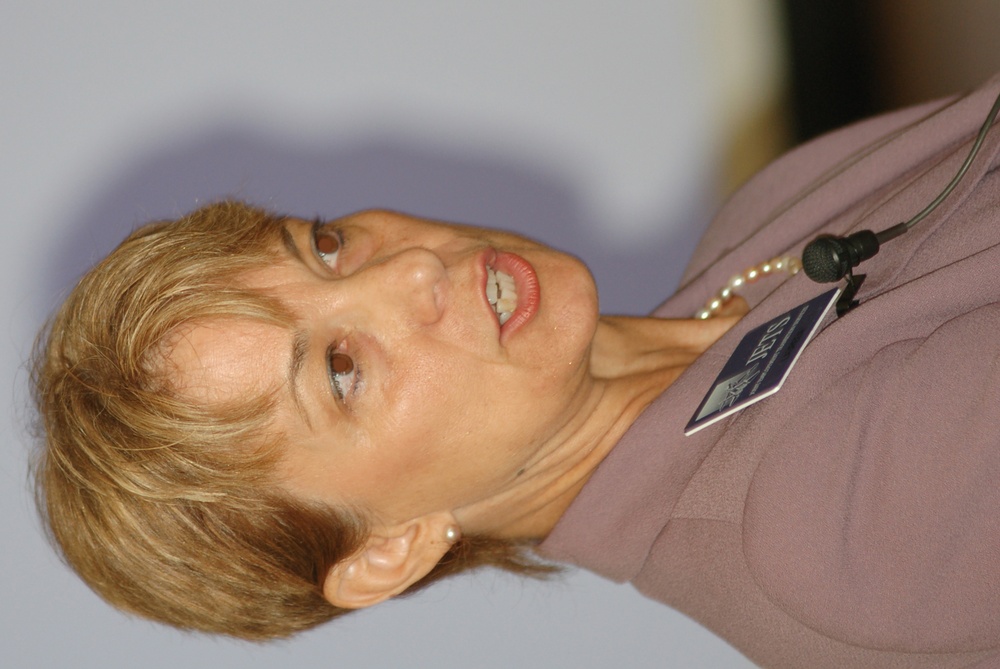 Army Community Services Counselor Advises Spouses on Career Success at Fort Belvoir Expo