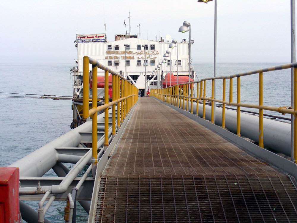 Iraqi Oil Terminal Guarded by U.S. Navy, Iraqi Marines
