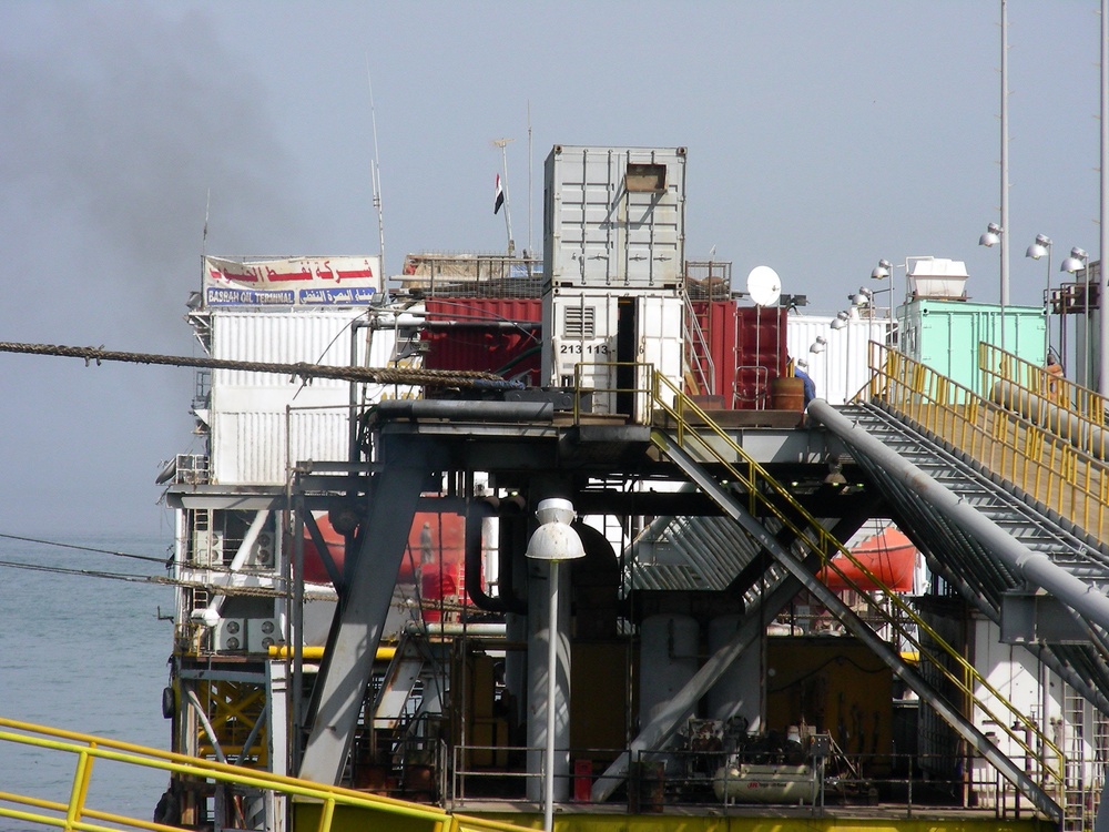 U.S. Navy Secures Iraq's Oil Terminal in Northern Arabian Gulf
