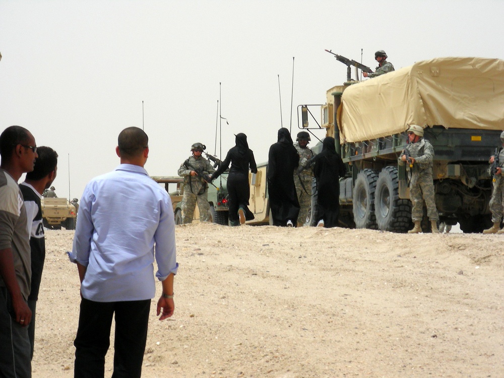 U.S. Troops Train for Interactions with Iraqi Civilians