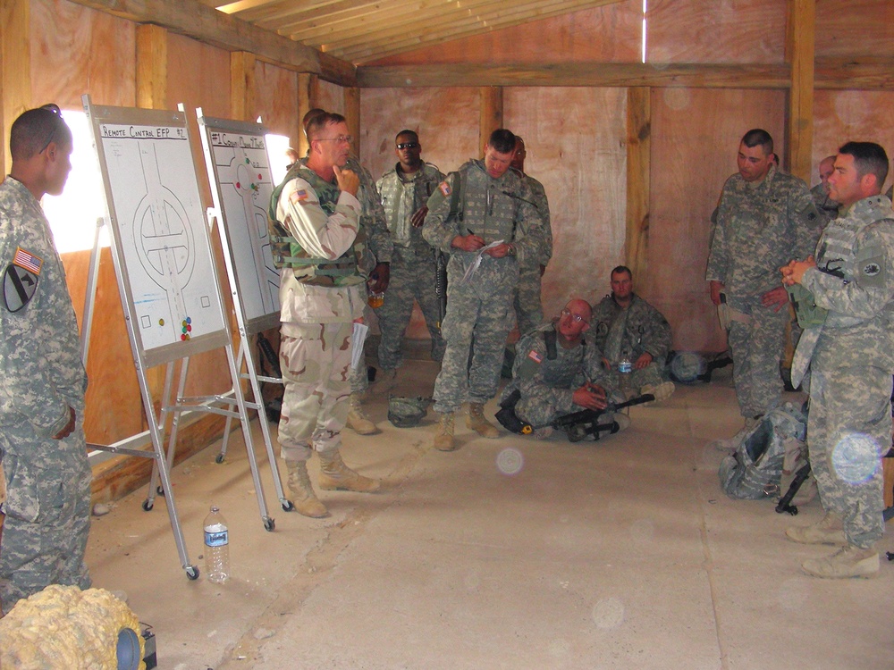 Soldiers Reinforce IED Training at Udairi Range in Kuwait