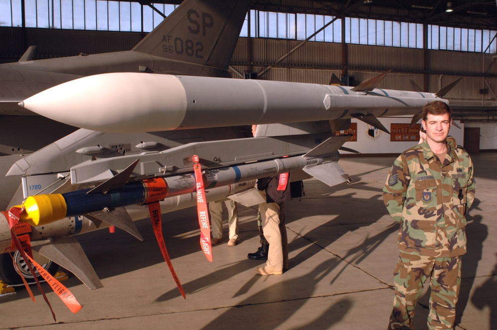 Air Force Tech. Sgt. Finds Pride in Preparing Airmen for Combat