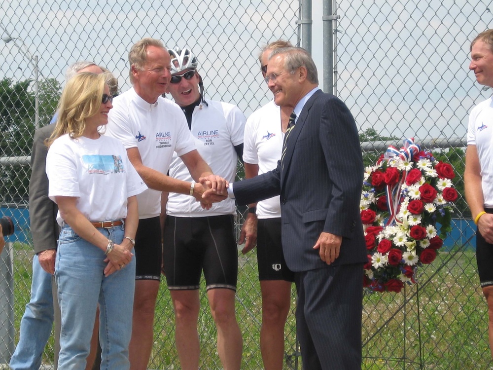 Rumsfeld Meets with Airline Ride Across America Organizer at Pentagon