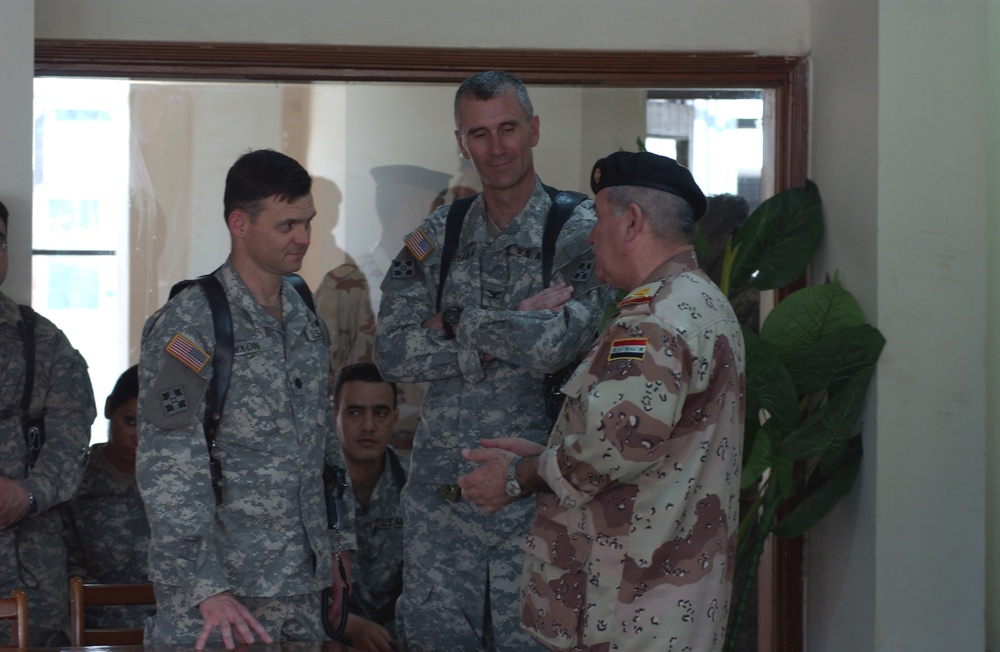 U.S. and Iraqi Army Leaders Meet to Address Regional Challenges
