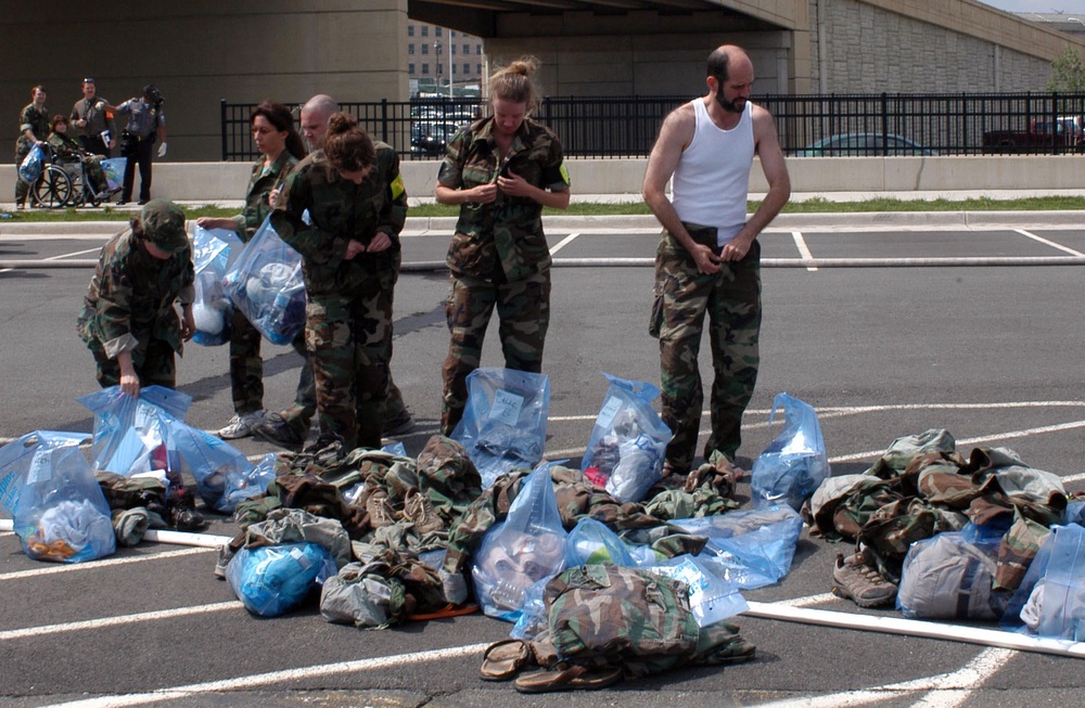Pentagon Holds Bioterrorism Response Exercise