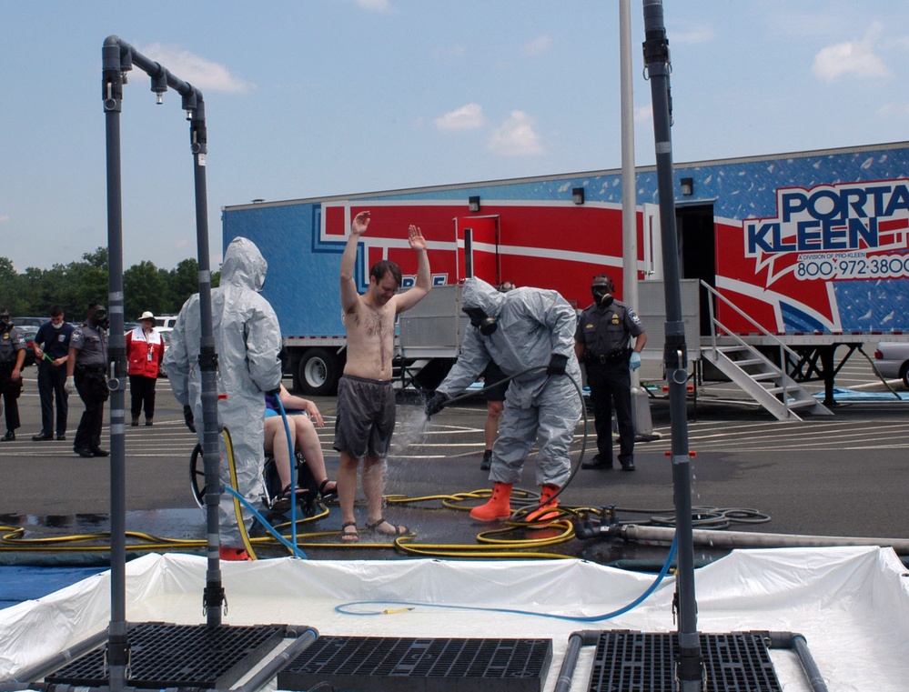 Pentagon Agencies Simulate Anthrax Decontamination in Drill