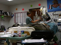 Army Captain Monitors Patient Care in Baghdad Hospital