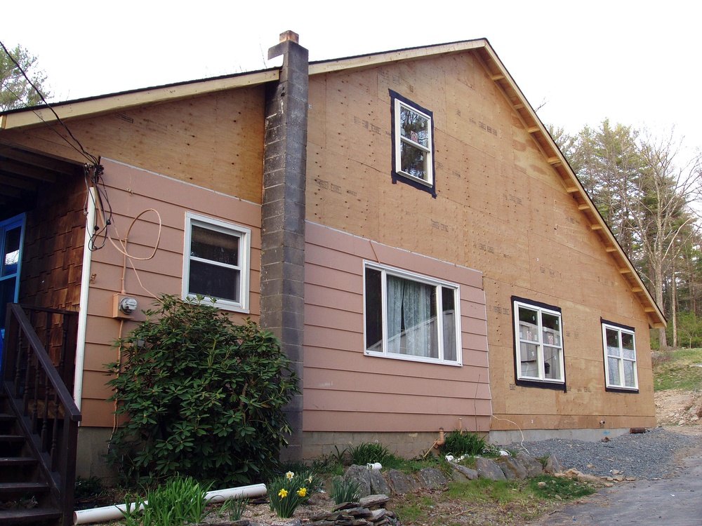 Community Rallies to Expand Home for Wounded Marine Sgt. Eddie Ryan