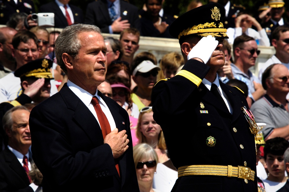Bush Honors Fallen Soldiers at Arlington National Cemetery