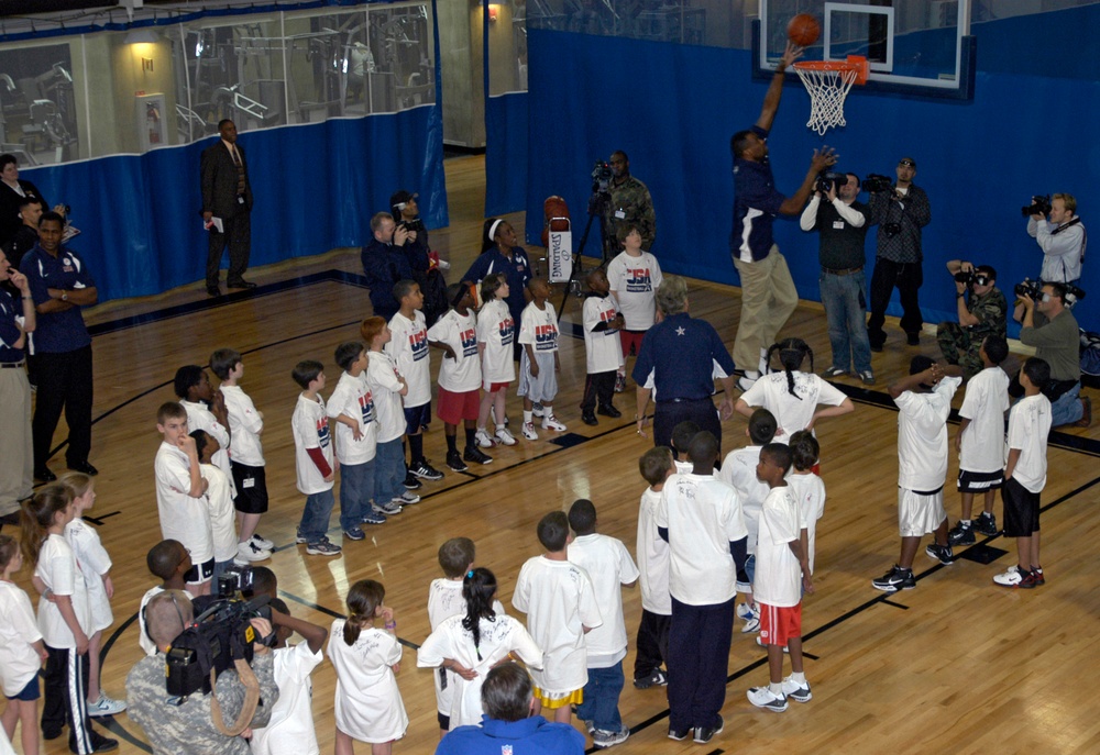 Olympian David Robinson Plays Basketball with Servicemembers' Children at Pentagon