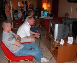 Servicemembers Unwind at USO Lounge in Qatar