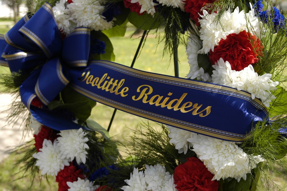 Doolittle Raiders Honored at Wright-Patterson Air Force Base Reunion