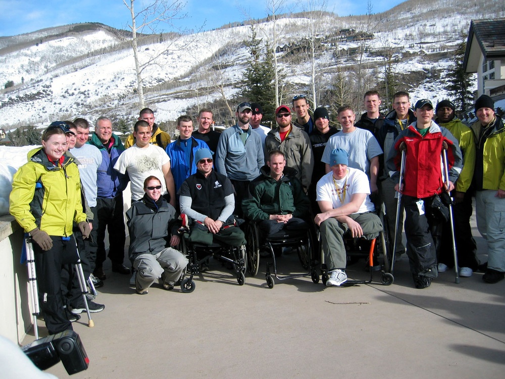 Rumsfeld Joins Wounded Troops for Vail Veterans Program Ski Trip