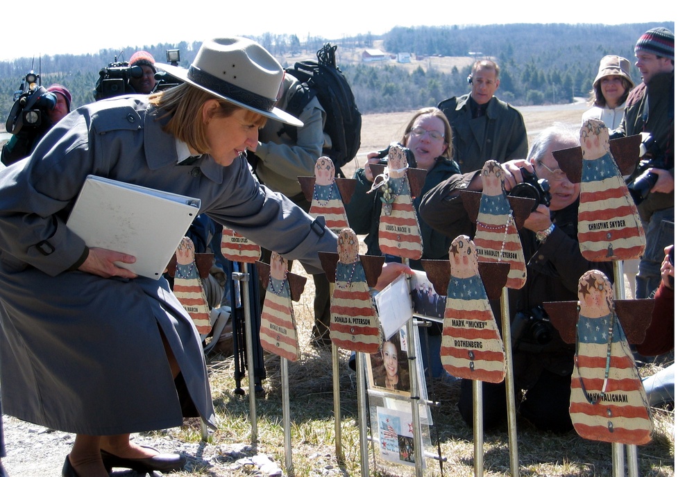 Rumsfeld Visits Flight 93 Memorial, Honors Victims