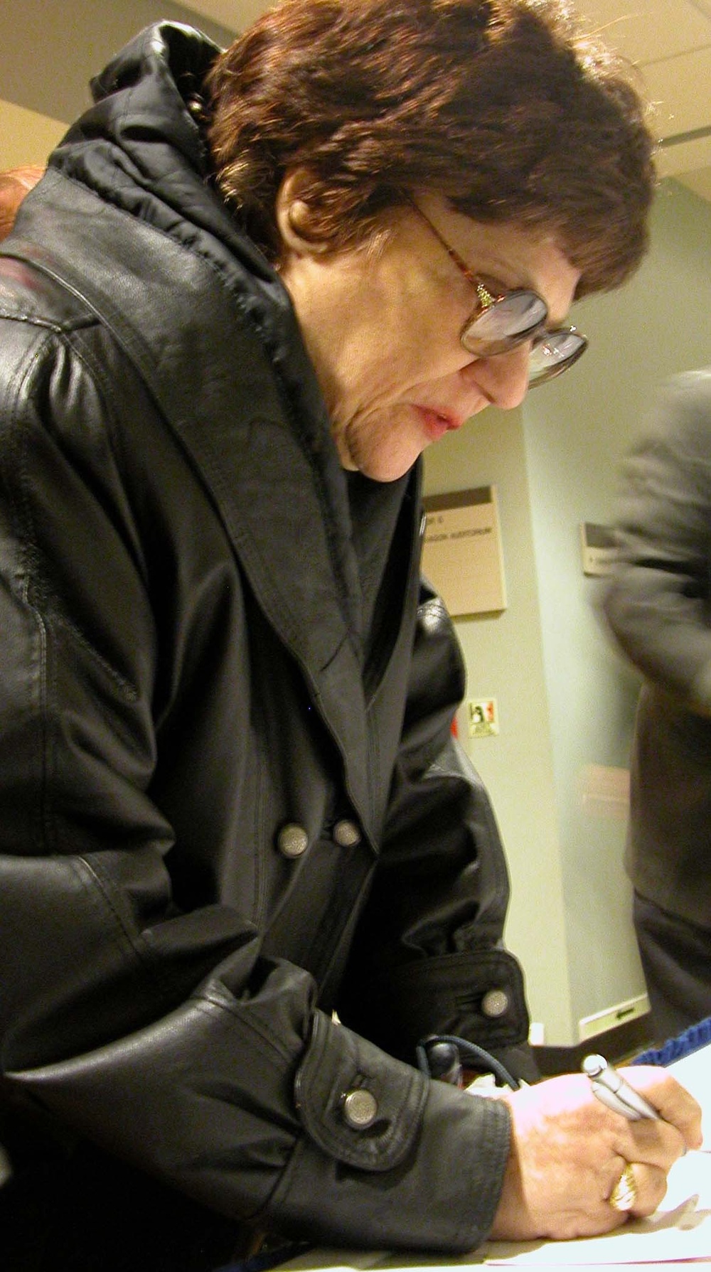 Ginsburg Pens Message of Support for Deployed Troops at Pentagon Event