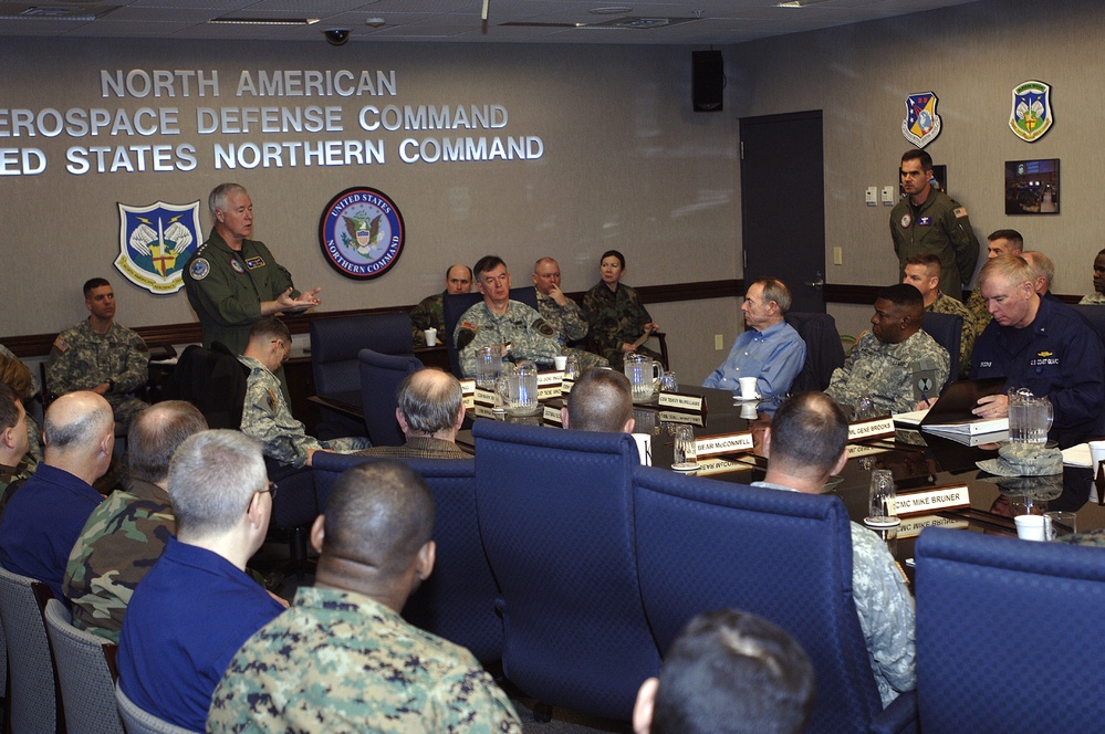 Adm. Keating Meets with Senior Enlisted Leaders at NORAD and NORTHCOM