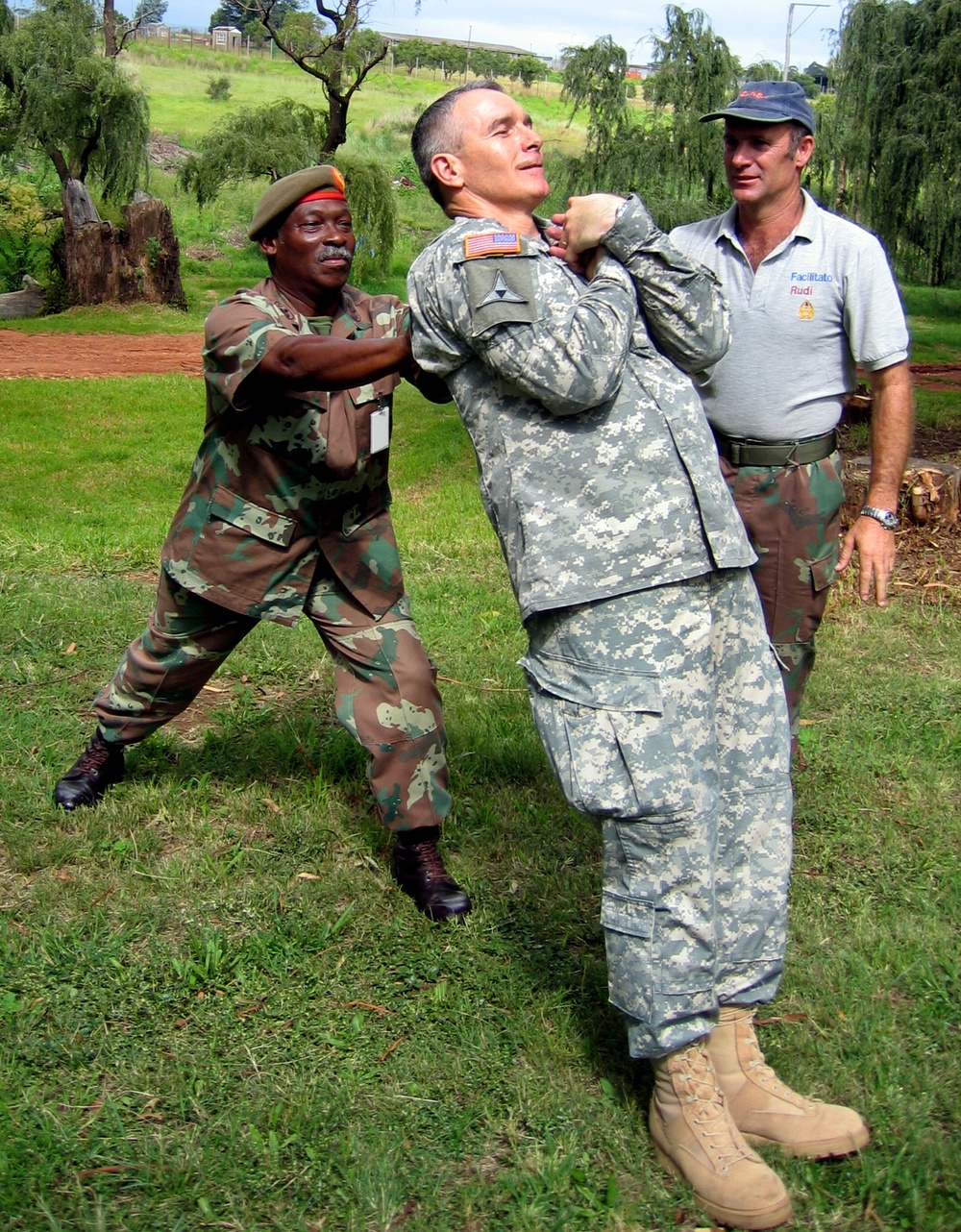 South African, U.S. Army Leaders Participate in Trust-Building Exercise