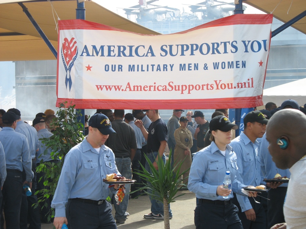 Deployed Sailors Treated to Steak Dinner by Volunteer 'Cooks from the Valley'
