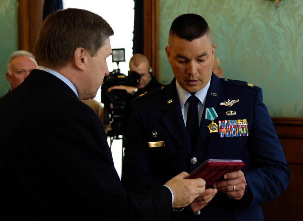 Russian Ambassador Honors U.S. Air Force, Navy Officers for Submarine Rescue