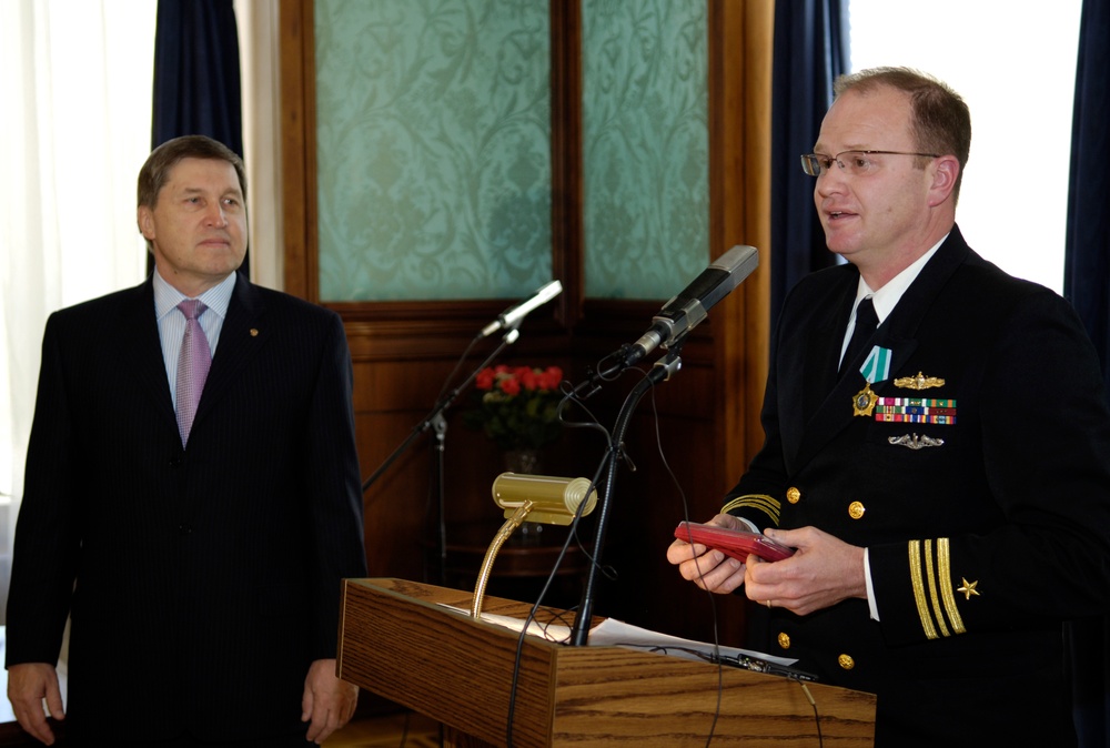 U.S. Navy Officer Honored by Russia for Submarine Rescue