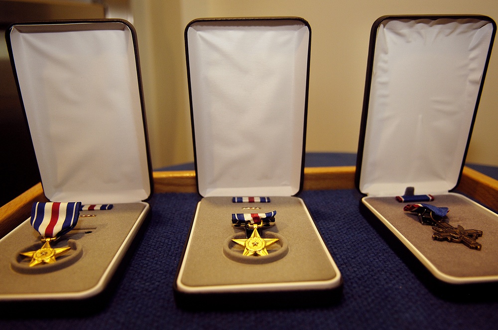 Army Honors Heroic Soldiers at Fort Wainwright Ceremony